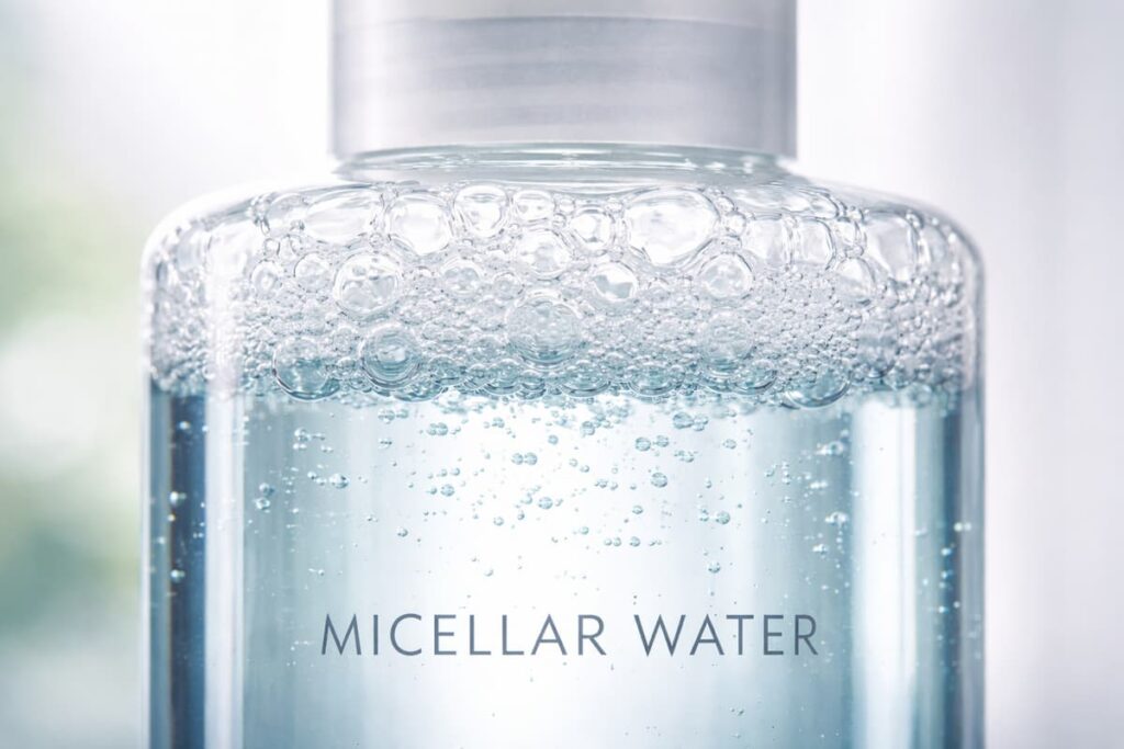 تشکیل حباب و کف در بطری؛ پاسخ به سوال چرا میسلار واتر کف میکنه