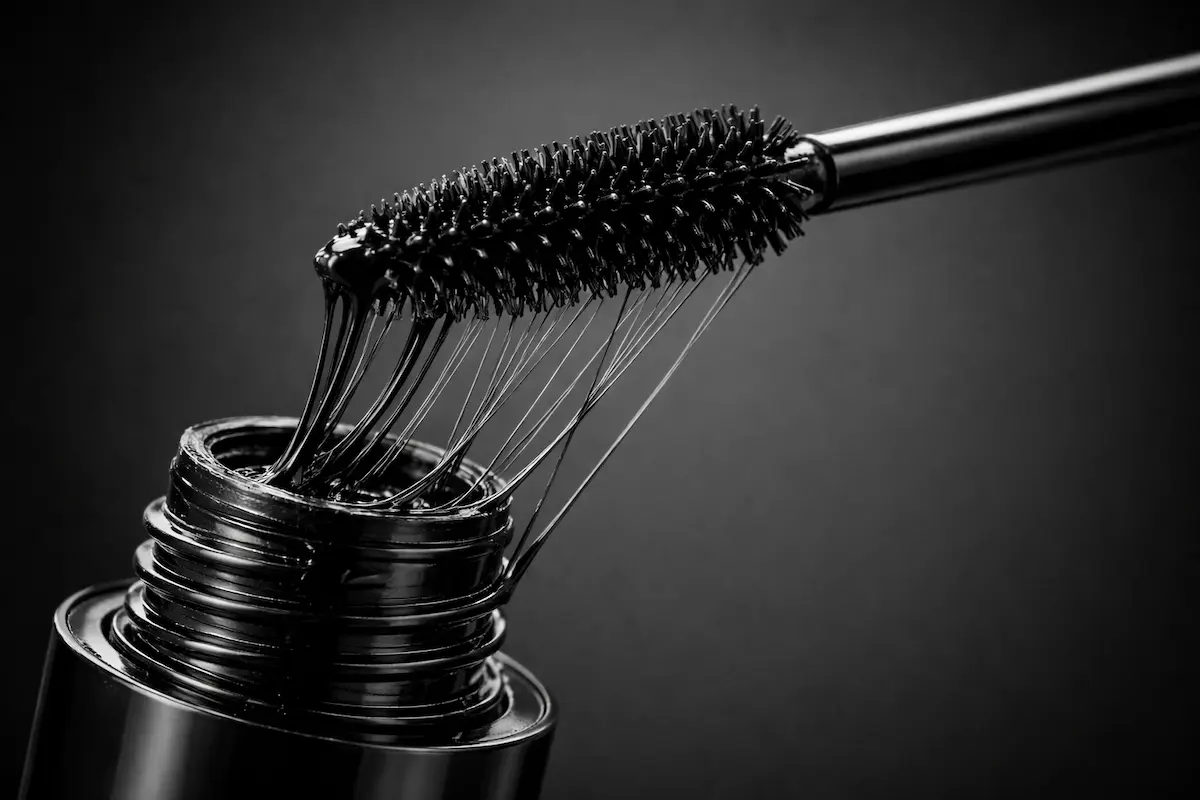 بافت خراب و کشسان ریمل فاسد؛ پاسخ به سوال چرا ریمل کش میاد